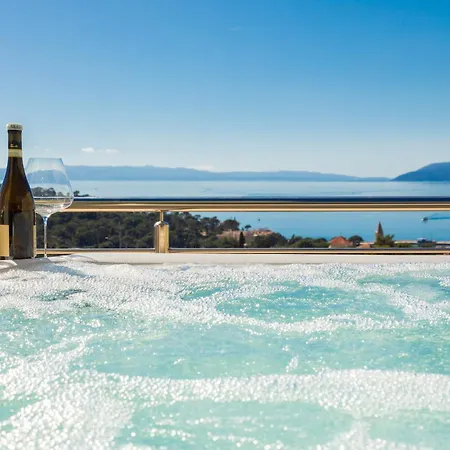 Luxury Penthouse With Jacuzzi, Panoramic View Appartement