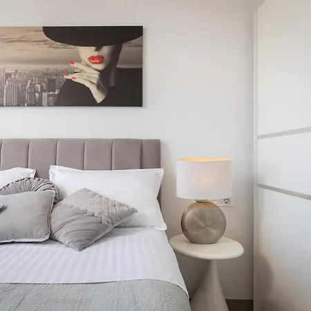 Luxury Penthouse With Jacuzzi, Panoramic View Appartement *