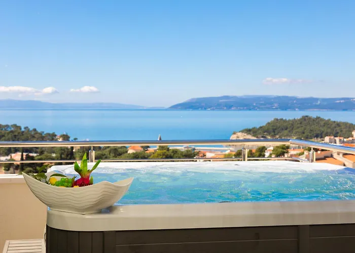 Lejlighed Luxury Penthouse With Jacuzzi, Panoramic View Makarska