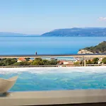 Luxury Penthouse With Jacuzzi, Panoramic View