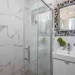 Appartement Luxury Penthouse With Jacuzzi, Panoramic View *