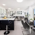 Luxury Penthouse With Jacuzzi, Panoramic View Appartement *