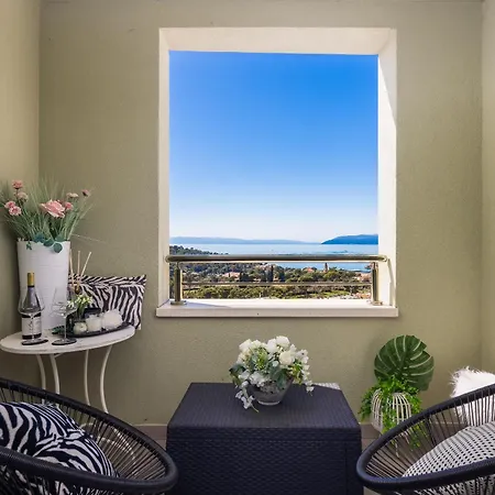 Luxury Penthouse With Jacuzzi, Panoramic View Apartment Makarska