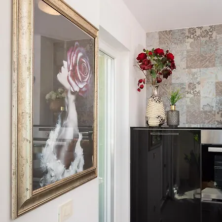 Luxury Penthouse With Jacuzzi, Panoramic View Макарска