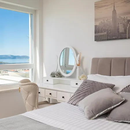 Luxury Penthouse With Jacuzzi, Panoramic View Apartament