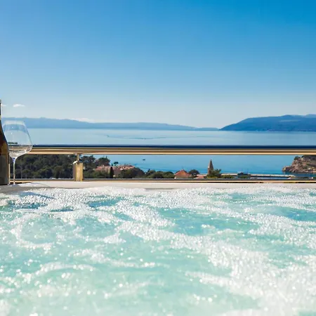 Luxury Penthouse With Jacuzzi, Panoramic View * Макарска