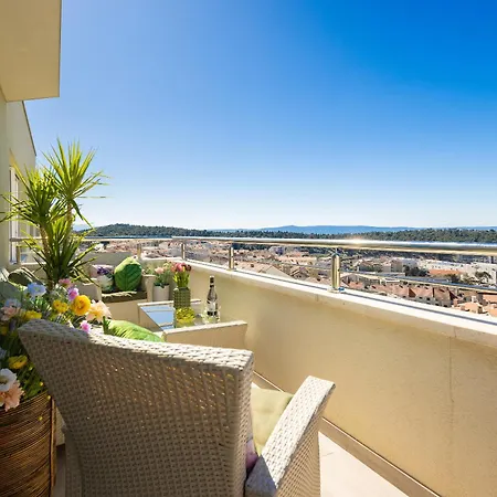 Luxury Penthouse With Jacuzzi, Panoramic View Макарска