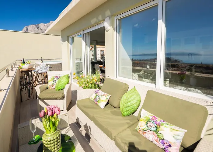 Apartmán Luxury Penthouse With Jacuzzi, Panoramic View Makarská