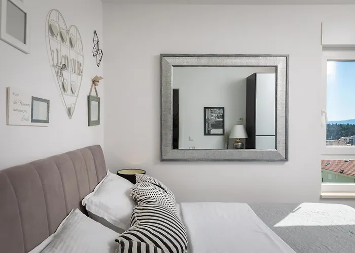 Apartmán Luxury Penthouse With Jacuzzi, Panoramic View
