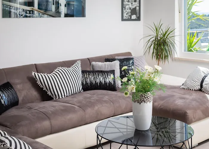 Luxury Penthouse With Jacuzzi, Panoramic View *