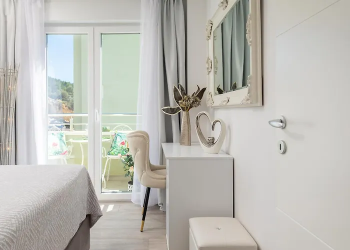 Luxury Penthouse With Jacuzzi, Panoramic View ماكارسكا