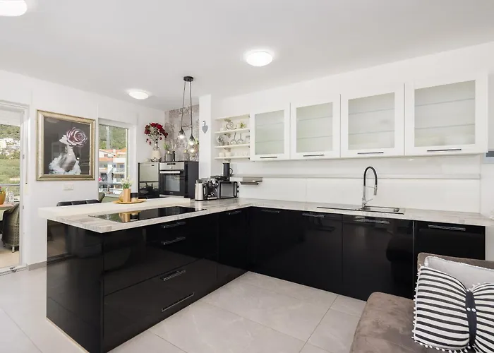 Luxury Penthouse With Jacuzzi, Panoramic View شقة *