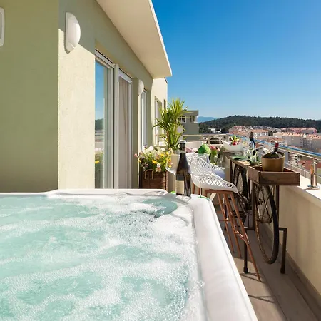 Luxury Penthouse With Jacuzzi, Panoramic View Lejlighed